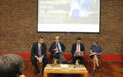 “Reinserción social de jóvenes: propuestas y desafíos” con Políticas Públicas UC