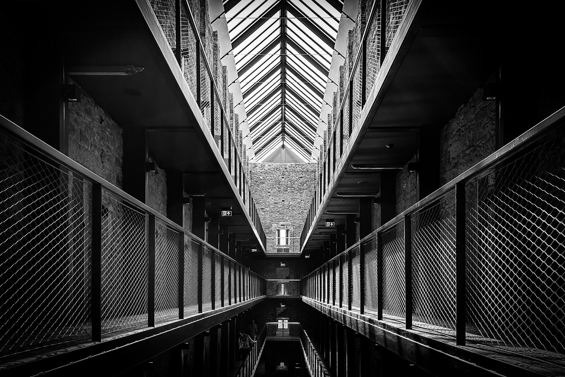 nick-fewings-sCle3vgcViA-unsplash