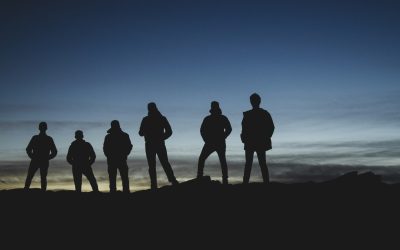 Estudio sobre los factores que influyen en las decisiones judiciales de la justicia juvenil en Chile.